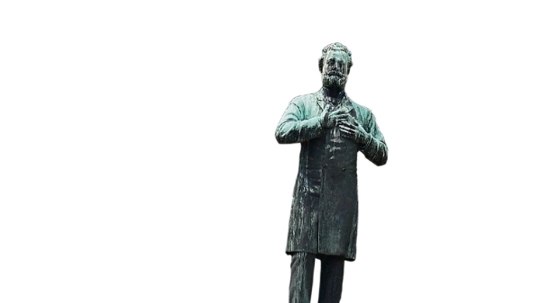 Foto der Statue von Dr. Karl Lueger, freigestellt
                                                   von der Umgebung.